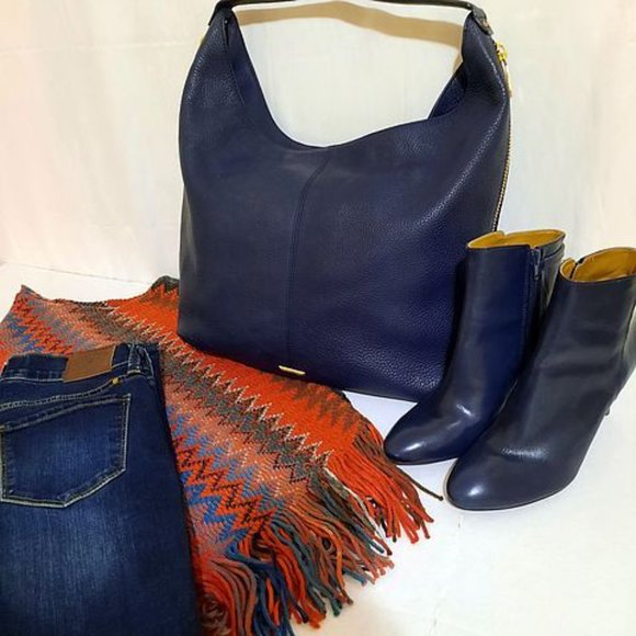 Rebecca Minkoff Leather Bryn Hobo Shoulder Bag - Picture 2 of 15